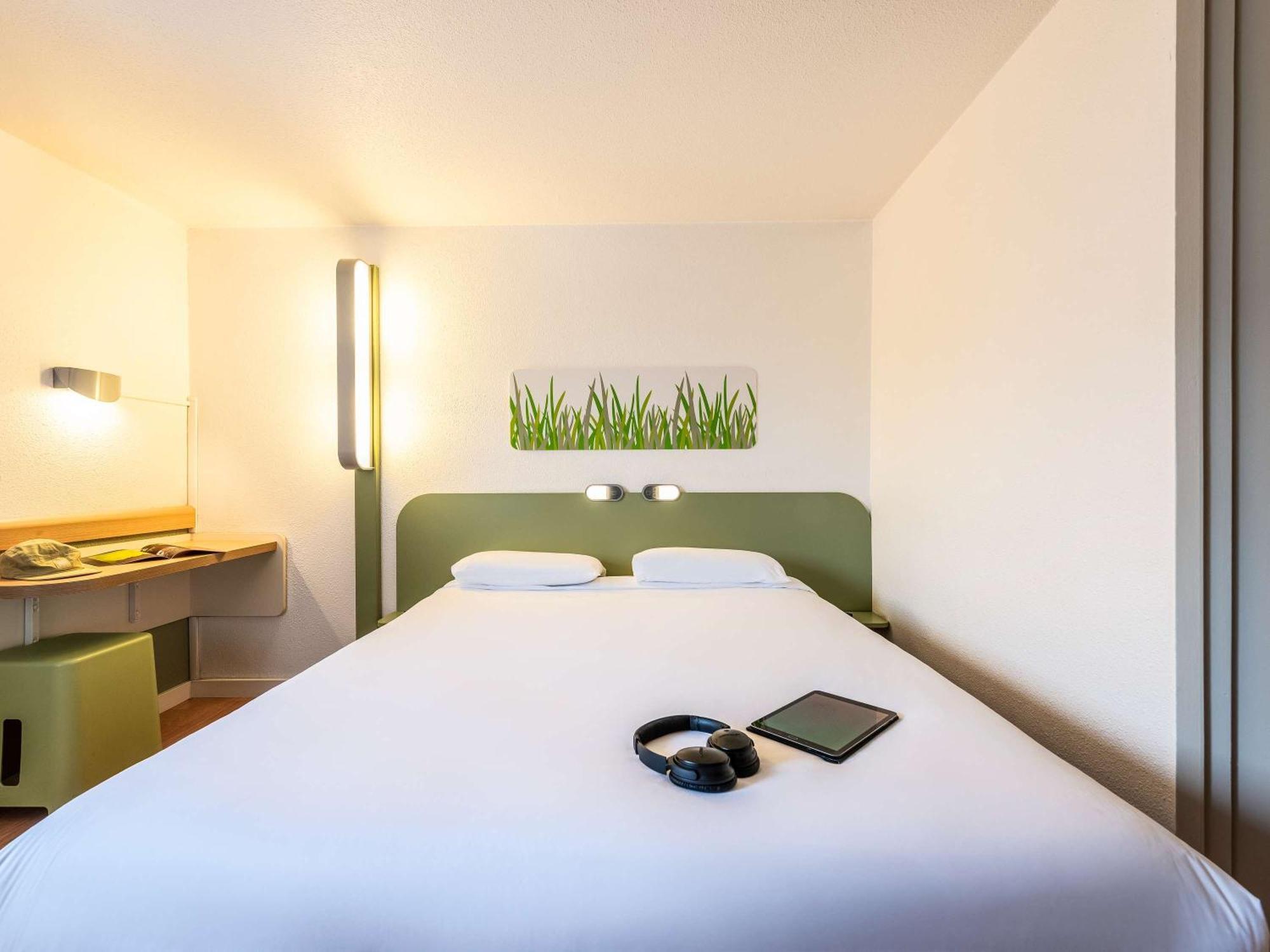 Ibis Budget Villefranche Limas المظهر الخارجي الصورة