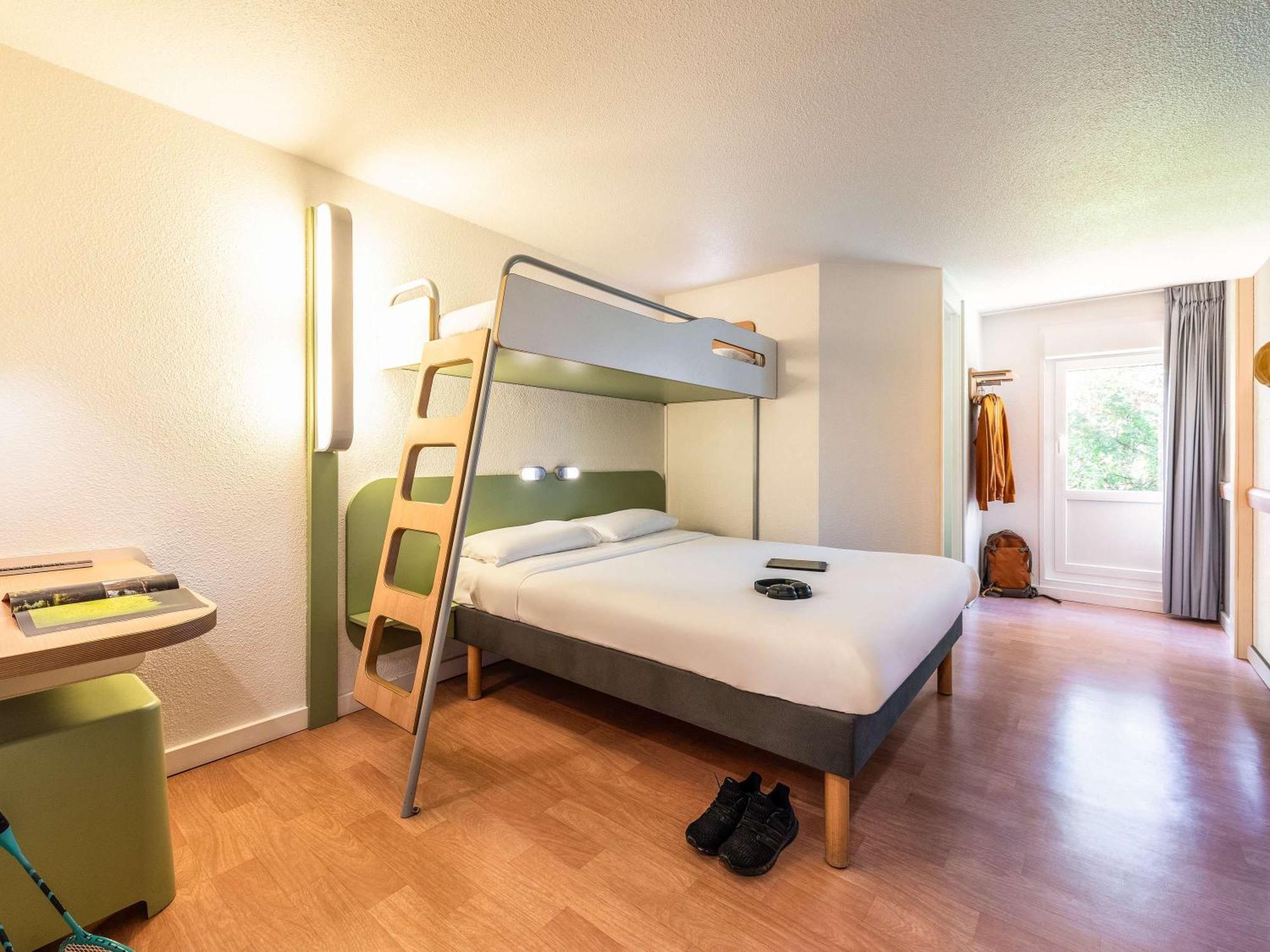 Ibis Budget Villefranche Limas المظهر الخارجي الصورة