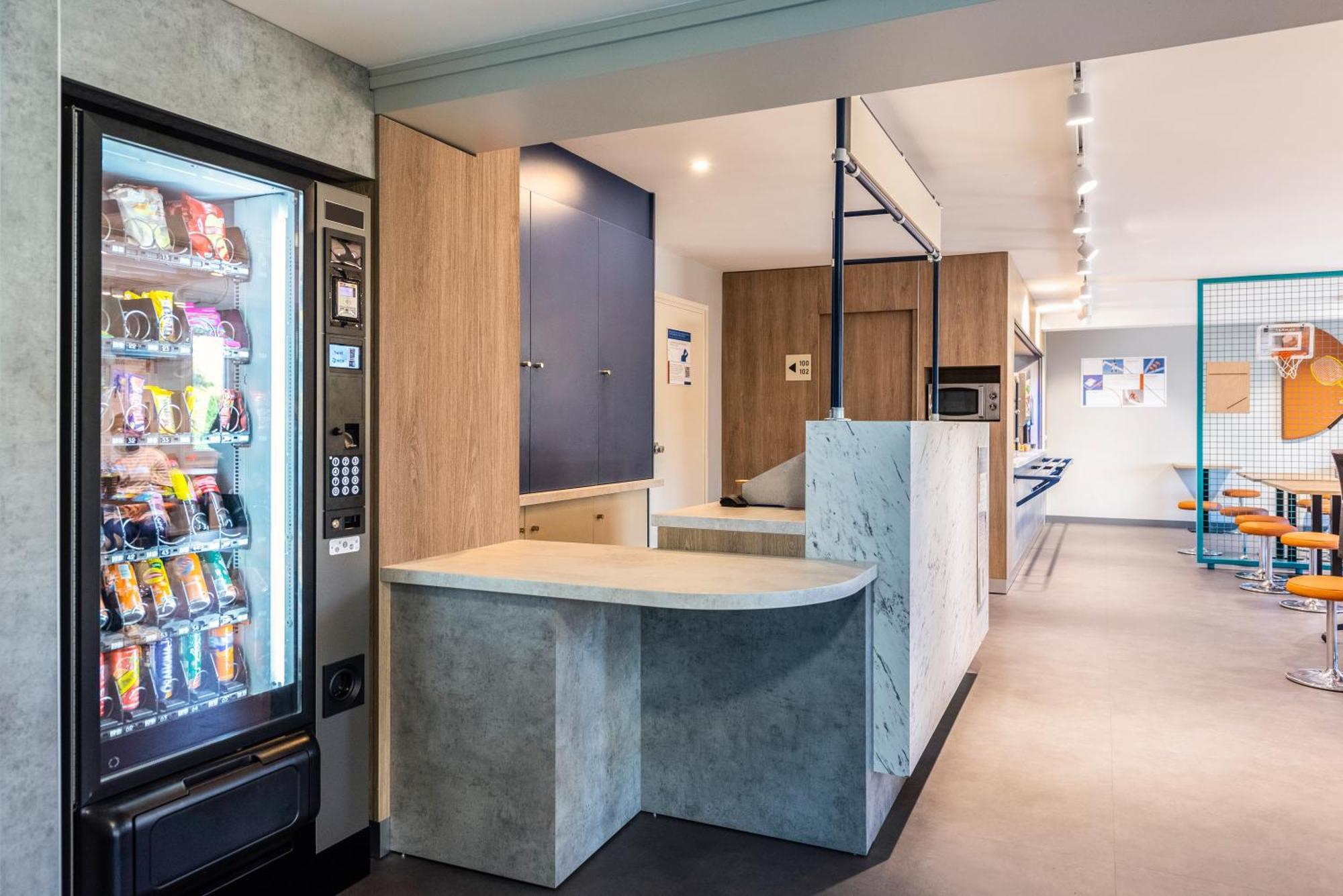 Ibis Budget Villefranche Limas المظهر الخارجي الصورة