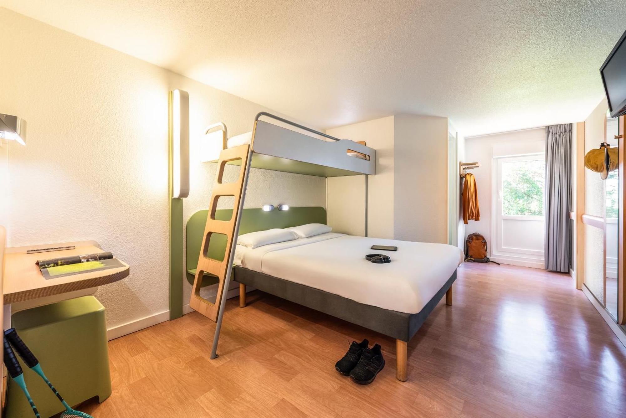 Ibis Budget Villefranche Limas المظهر الخارجي الصورة