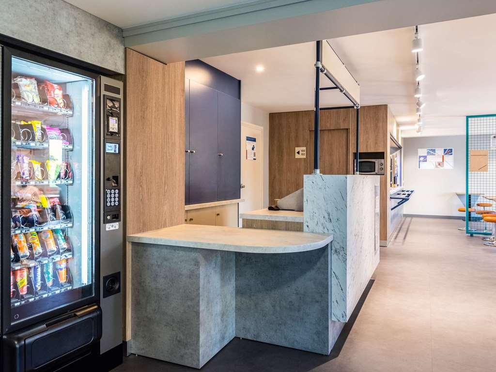 Ibis Budget Villefranche Limas المظهر الخارجي الصورة
