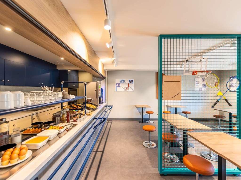 Ibis Budget Villefranche Limas المطعم الصورة